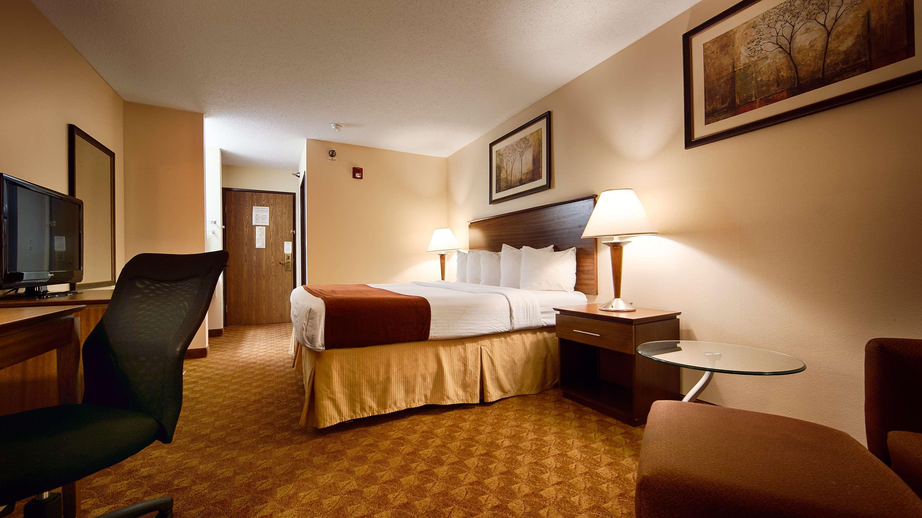 Best Western Lakewood Inn Hebron Eksteriør billede