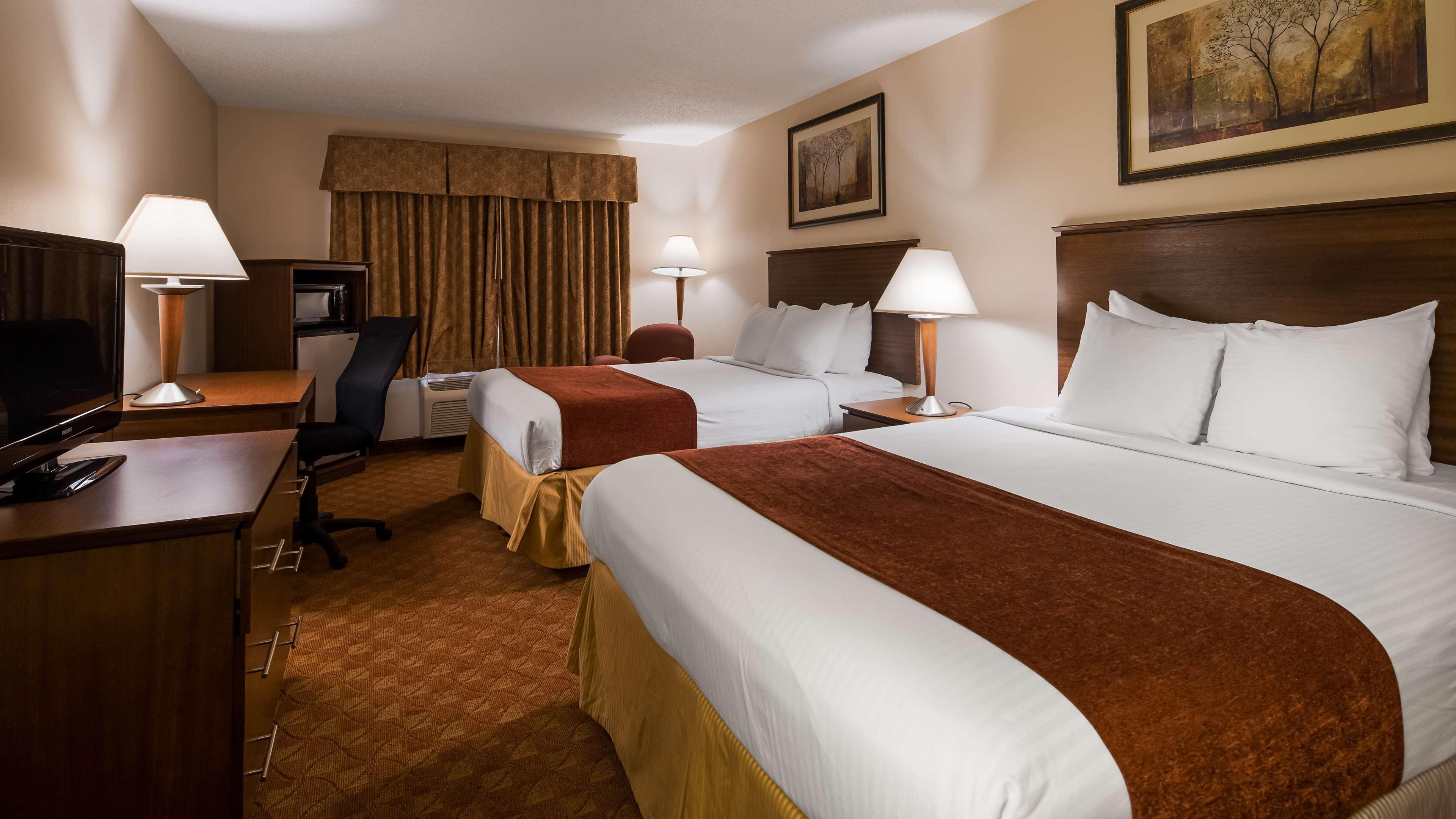 Best Western Lakewood Inn Hebron Eksteriør billede