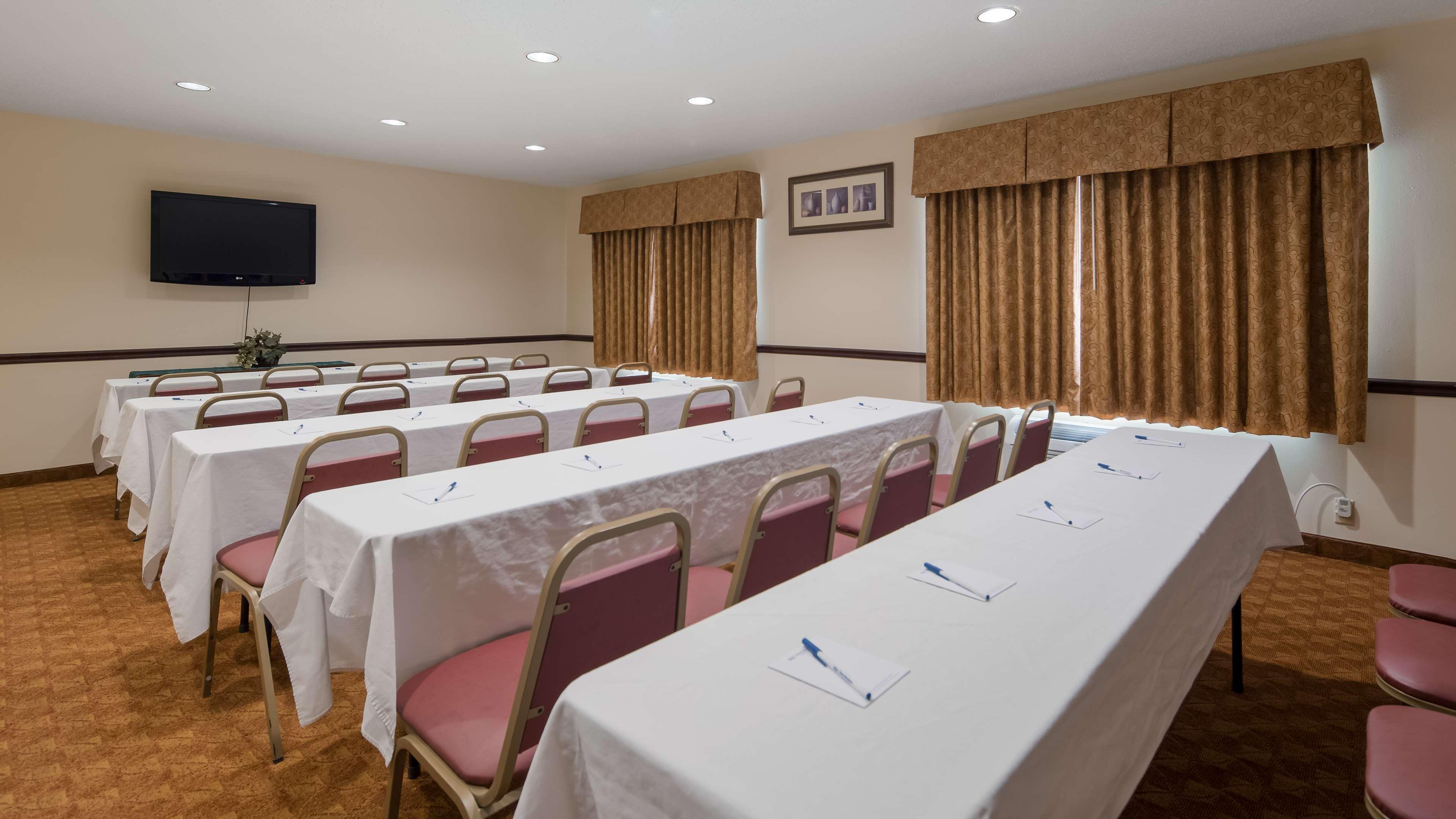 Best Western Lakewood Inn Hebron Eksteriør billede