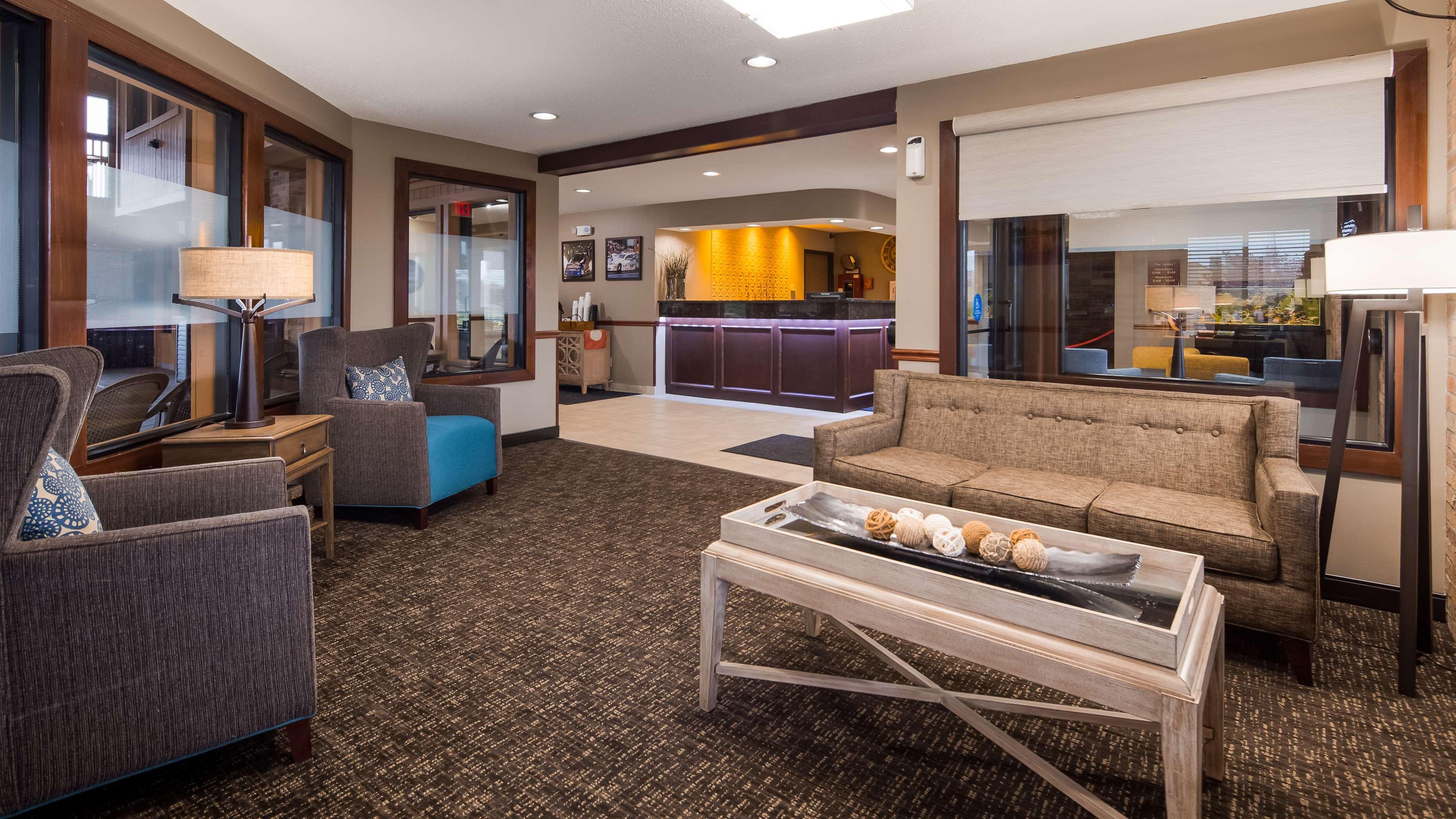 Best Western Lakewood Inn Hebron Eksteriør billede