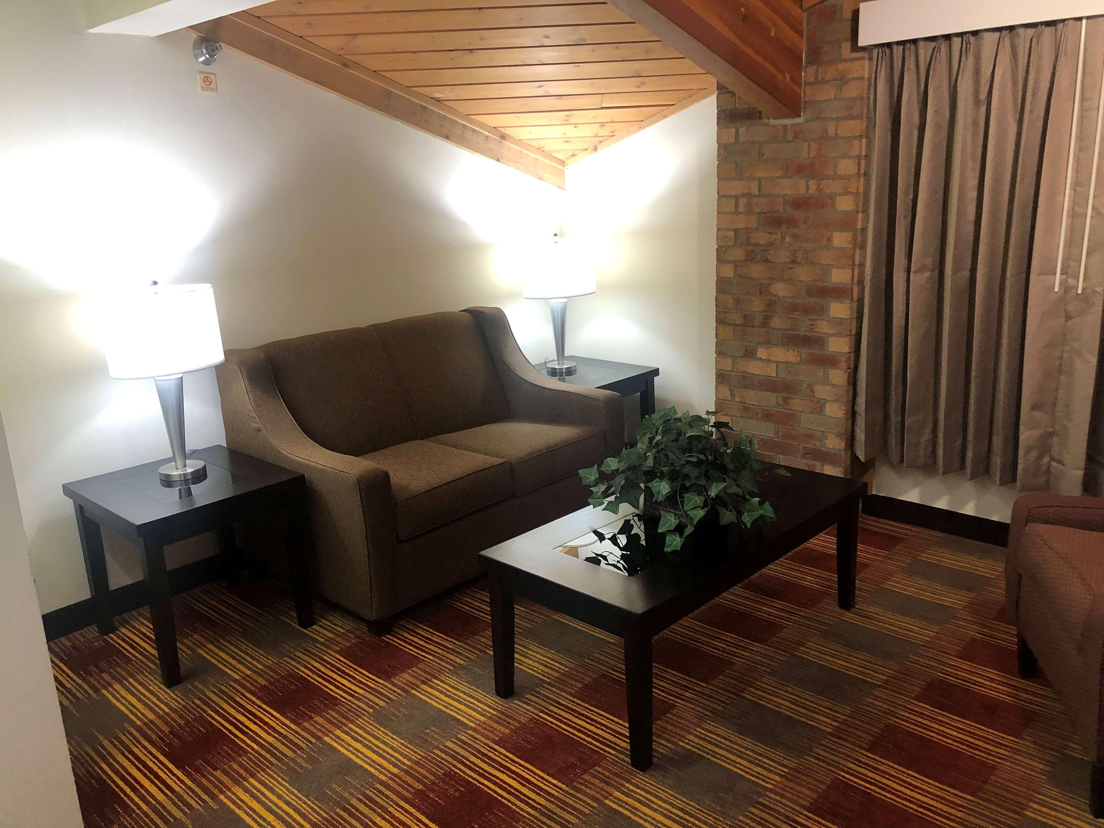 Best Western Lakewood Inn Hebron Eksteriør billede
