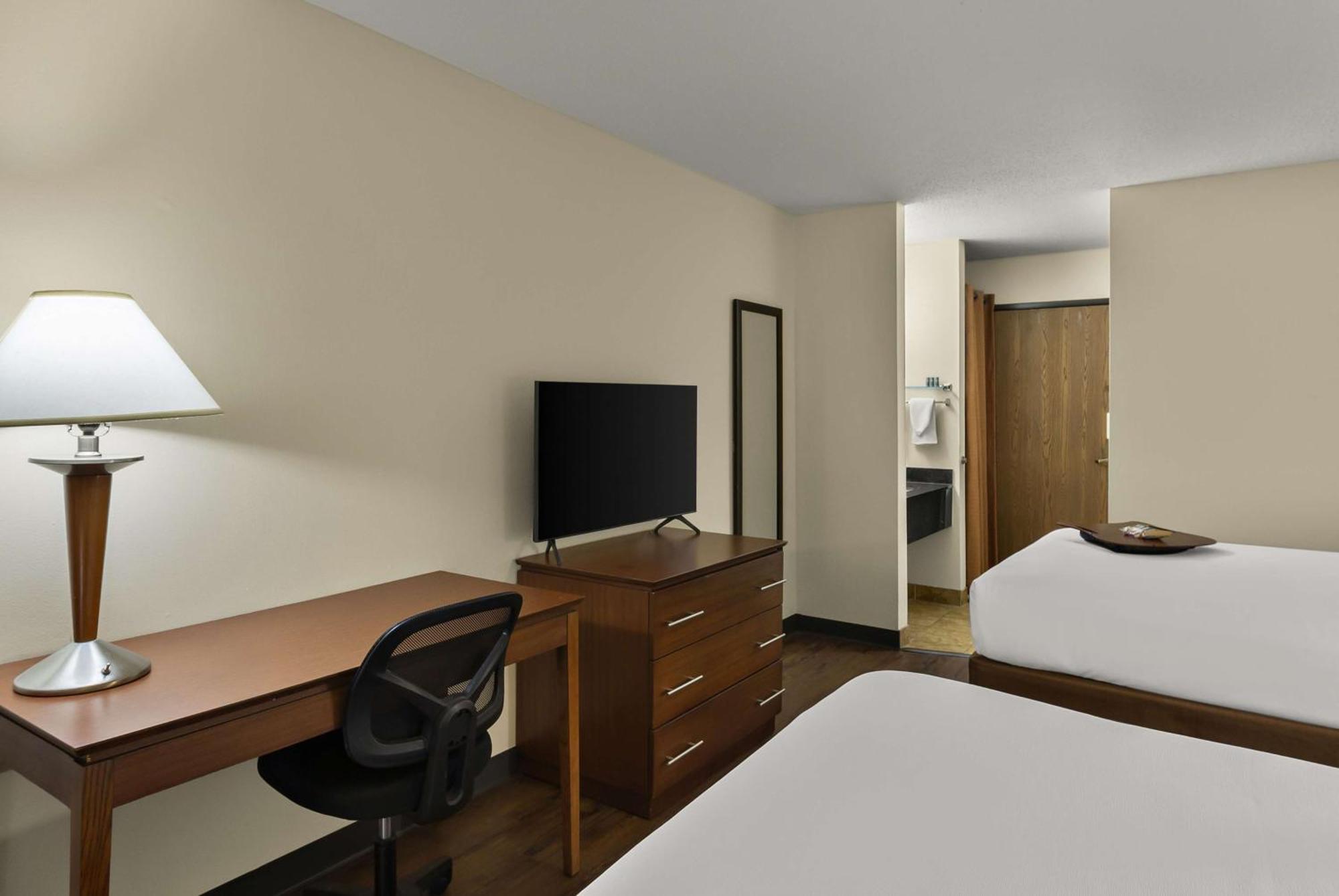 Best Western Lakewood Inn Hebron Eksteriør billede